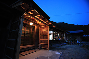 ���[�P�V����